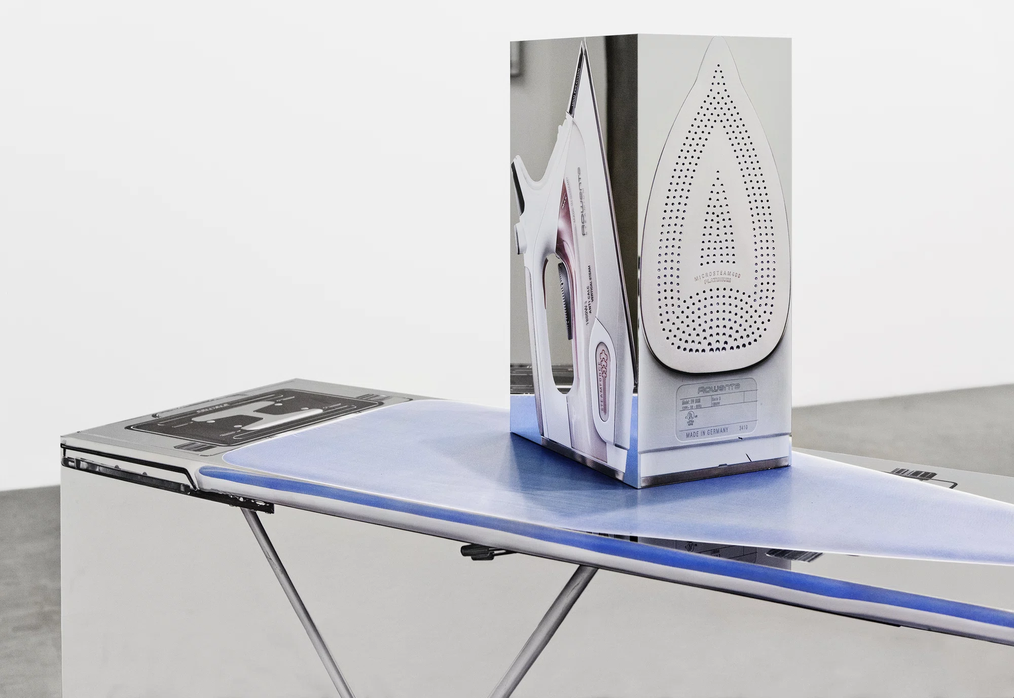 Mr. E & Spotzy by Urs Fischer